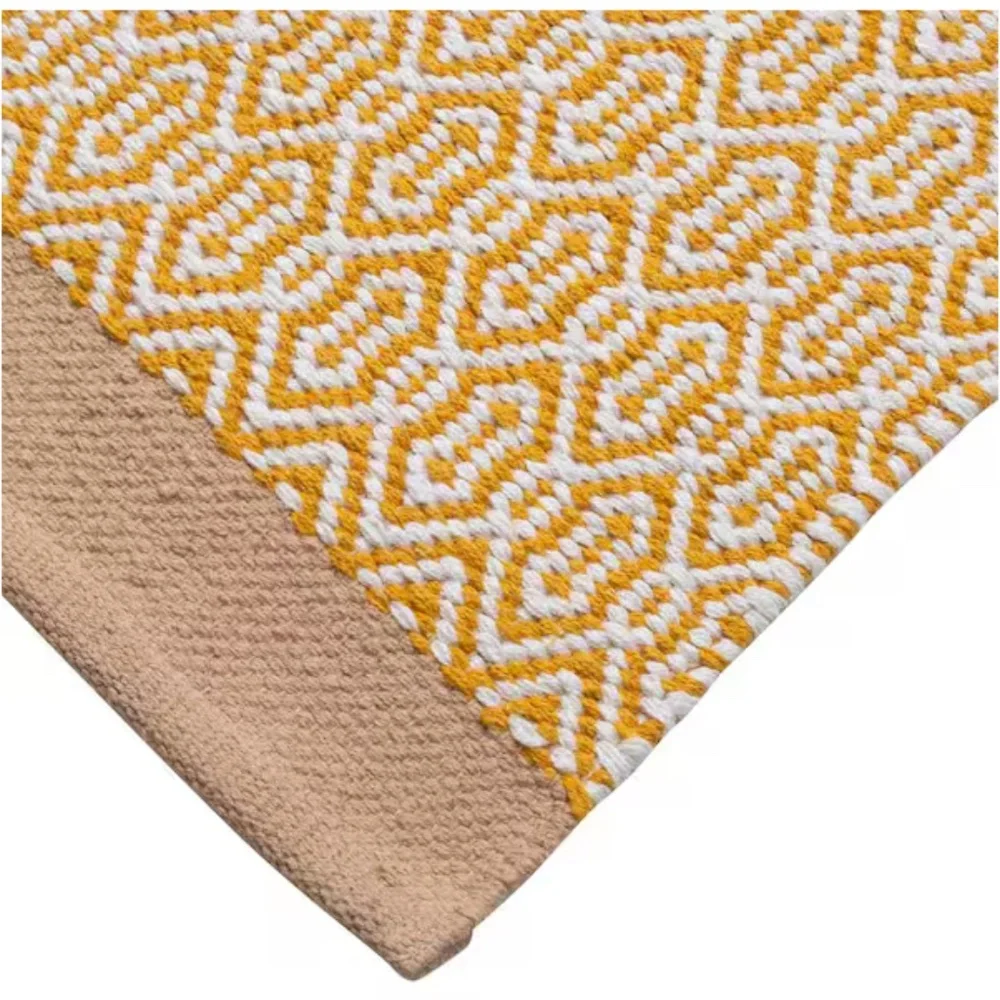 Pottery Barn. Moda at home enterprise. Carmen Bath Mat. Sz. 20″ x 32″
